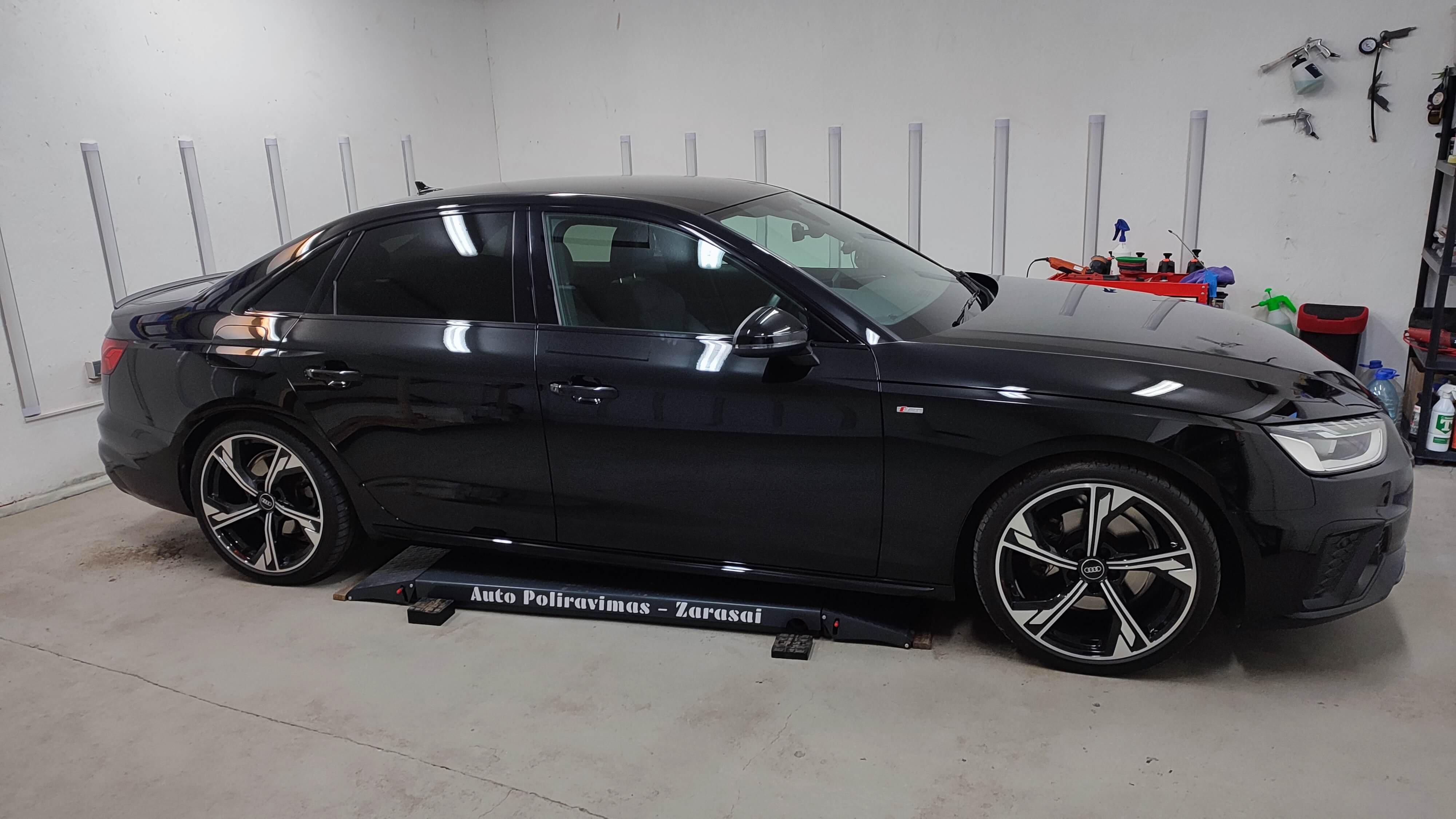 Poliruotas automobilis